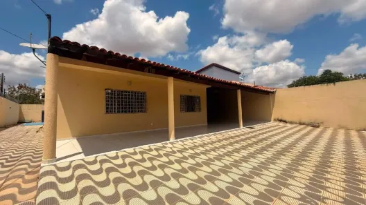 Casa com 3 Quartos para alugar, 300m² no Santa Isabel, Teresina