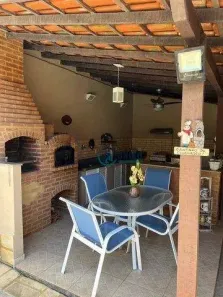 Casa de Condomínio com 5 Quartos à venda, 240m² no Badu, Niterói