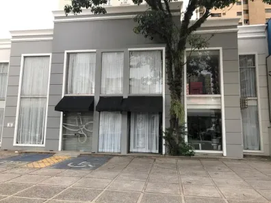 Prédio Comercial para alugar, 636m² no Cambuí, Campinas