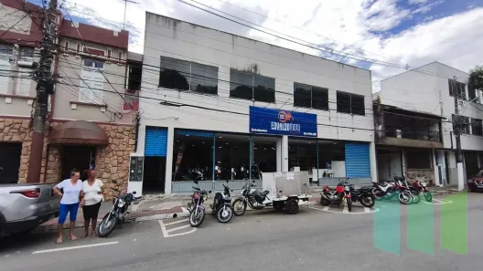 Ponto Comercial para alugar, 216m² no Jucutuquara, Vitória