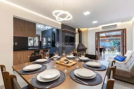Casa com 3 Quartos à venda, 221m² no Rio Tavares, Florianópolis