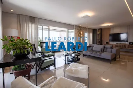 Apartamento com 3 Quartos à venda, 230m² no Perdizes, São Paulo