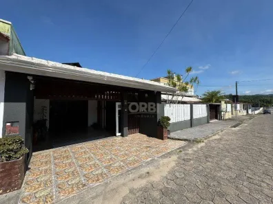 Casa com 3 Quartos à venda, 252m² no Margem Esquerda, Gaspar