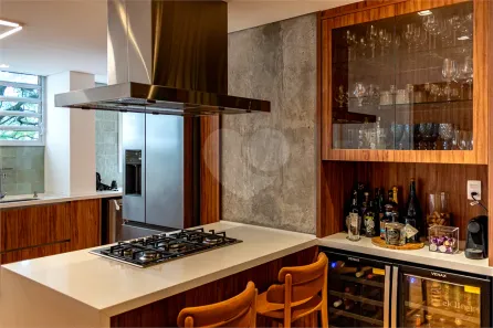 Apartamento com 3 Quartos à venda, 168m² no Cerqueira César, São Paulo