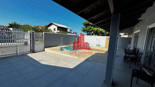 Casa com 5 Quartos à venda, 300m² no Meia Praia, Navegantes