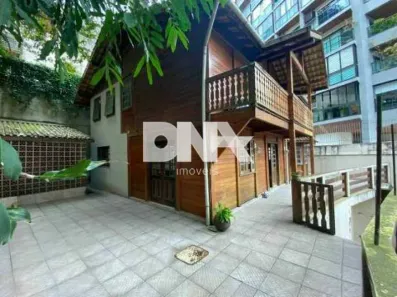 Casa com 4 Quartos à venda, 213m² no Lagoa, Rio de Janeiro