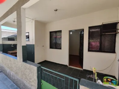Casa com 1 Quarto para alugar, 30m² no Ramos, Rio de Janeiro