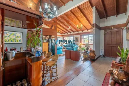 Casa com 3 Quartos à venda, 385m² no Chácara das Pedras, Porto Alegre