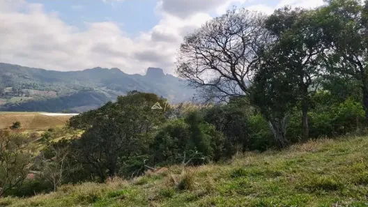 Fazenda/Sítio com 2 Quartos à venda, 13400m² no , São Bento do Sapucaí