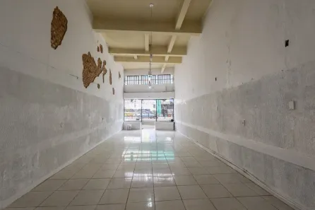 Ponto Comercial para alugar, 114m² no Passo da Areia, Porto Alegre