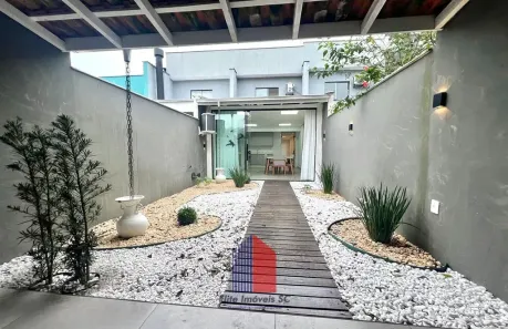 Sobrado com 3 Quartos à venda, 115m² no Saguaçu, Joinville
