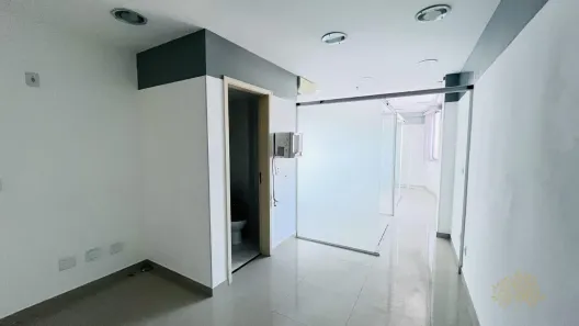 Sala Comercial à venda, 38m² no Centro, São Gonçalo