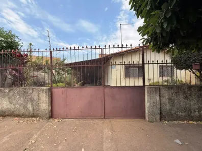 Casa com 3 Quartos à venda, 530m² no Vila São Luiz, Goiânia