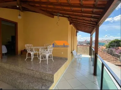 Casa com 4 Quartos à venda, 200m² no Colégio Batista, Belo Horizonte