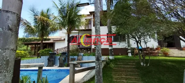 Fazenda/Sítio com 6 Quartos à venda, 404m² no Água Azul, Guarulhos