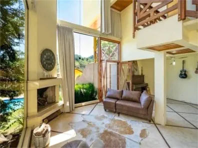 Casa de Condomínio com 4 Quartos para alugar, 360m² no Vila Santo Antônio, São Roque