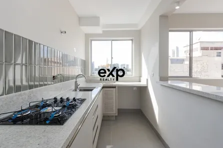 Apartamento com 2 Quartos à venda, 84m² no Centro, Curitiba