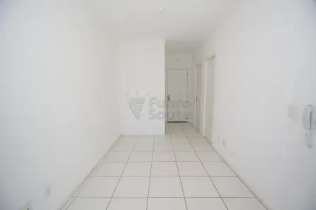 Casa de Condomínio com 2 Quartos para alugar, 44m² no Areal, Pelotas