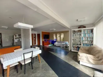 Casa com 3 Quartos à venda, 203m² no Parque dos Príncipes, São Paulo