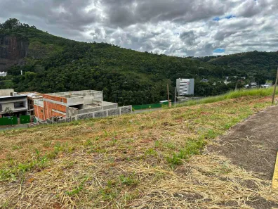 Lote/Terreno à venda, 324m² no Salvaterra, Juiz de Fora
