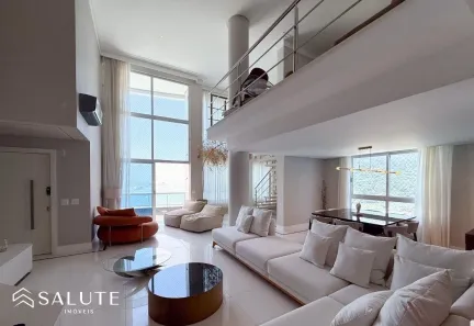 Apartamento com 3 Quartos para alugar, 242m² no Centro, Balneário Camboriú