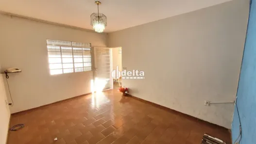Casa com 3 Quartos à venda, 153m² no Segismundo Pereira, Uberlândia