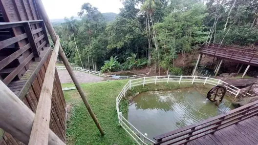 Fazenda/Sítio com 4 Quartos à venda, 10700m² no , Águas Mornas