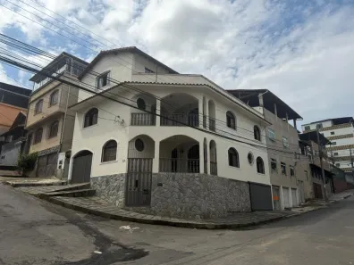 Casa com 4 Quartos à venda, 243m² no Manoel Honório, Juiz de Fora
