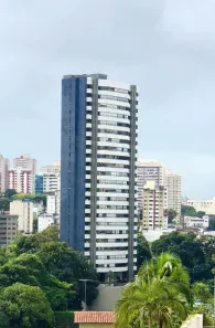 Apartamento com 4 Quartos para alugar, 243m² no Candeal, Salvador
