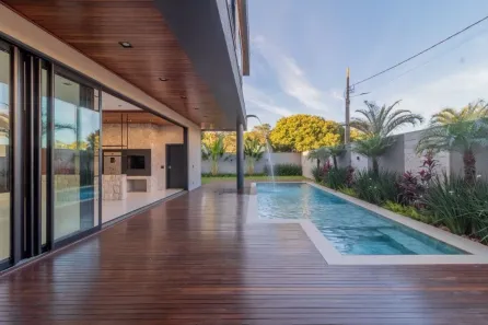 Casa de Condomínio com 4 Quartos à venda, 410m² no FAG, Cascavel