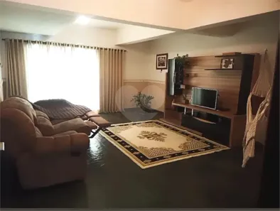 Sobrado com 3 Quartos à venda, 242m² no Vila Brasílio Machado, São Paulo