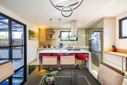 Casa com 3 Quartos à venda, 259m² no Portão, Curitiba