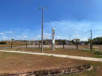 Lote/Terreno à venda, 302m² no Uruguai, Teresina