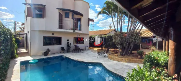 Casa com 3 Quartos à venda, 384m² no São Joaquim, Franca