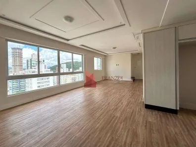 Apartamento com 3 Quartos para alugar, 132m² no Centro, Balneário Camboriú