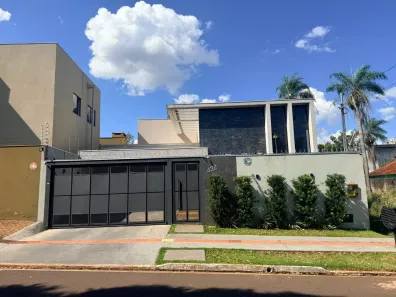 Casa com 4 Quartos à venda, 180m² no Carandá Bosque, Campo Grande