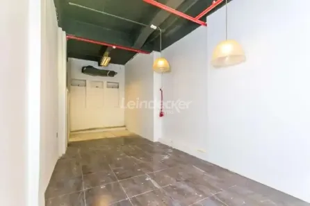 Ponto Comercial para alugar, 50m² no Centro Histórico, Porto Alegre