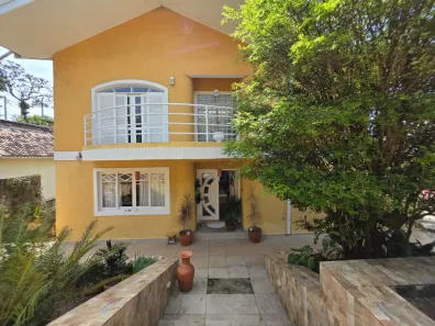 Casa com 4 Quartos à venda, 598m² no Chácara dos Junqueiras, Carapicuíba