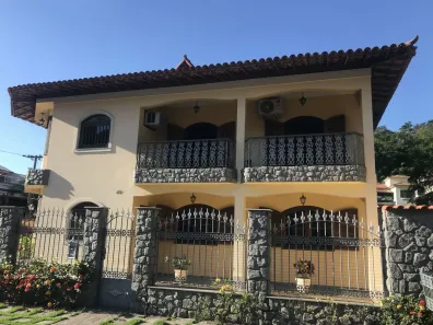 Casa de Condomínio com 4 Quartos à venda, 210m² no Vila Valqueire, Rio de Janeiro