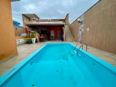 Casa com 3 Quartos à venda, 250m² no Tupi, Praia Grande