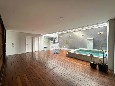 Sobrado com 3 Quartos à venda, 470m² no Vila Gilda, Santo André