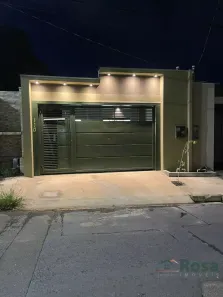 Casa com 3 Quartos à venda, 117m² no Jardim Universitário, Cuiabá