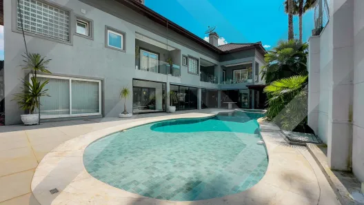 Casa de Condomínio com 5 Quartos para alugar, 1600m² no Residencial Morada dos Lagos, Barueri