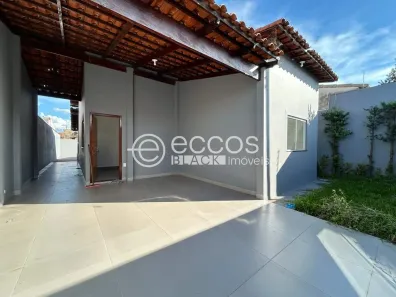 Casa com 3 Quartos à venda, 105m² no Jardim Holanda, Uberlândia
