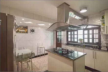 Sobrado com 4 Quartos à venda, 350m² no Taboão, São Bernardo do Campo