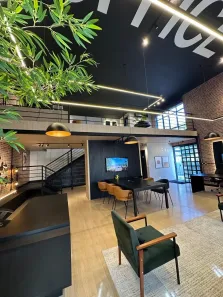 Sala Comercial para alugar, 140m² no Água Verde, Curitiba