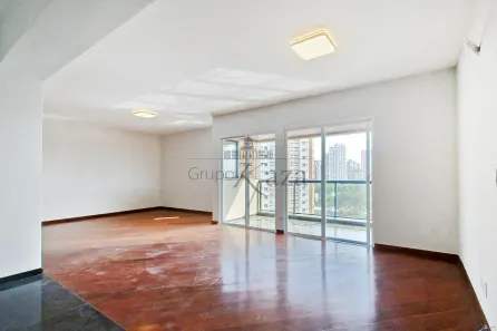 Apartamento com 3 Quartos para alugar, 173m² no Campo Belo, São Paulo