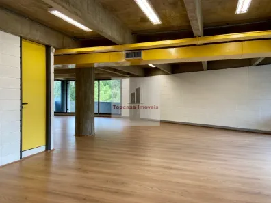 Imóvel Comercial para alugar, 230m² no Vila Tramontano, São Paulo