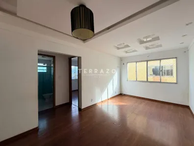 Apartamento com 2 Quartos para alugar, 52m² no Araras, Teresópolis