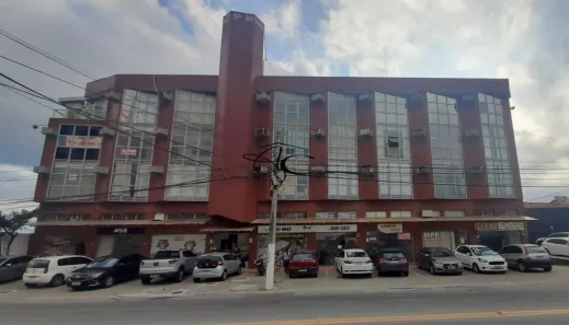 Imóvel Comercial à venda, 54m² no Imbetiba, Macaé